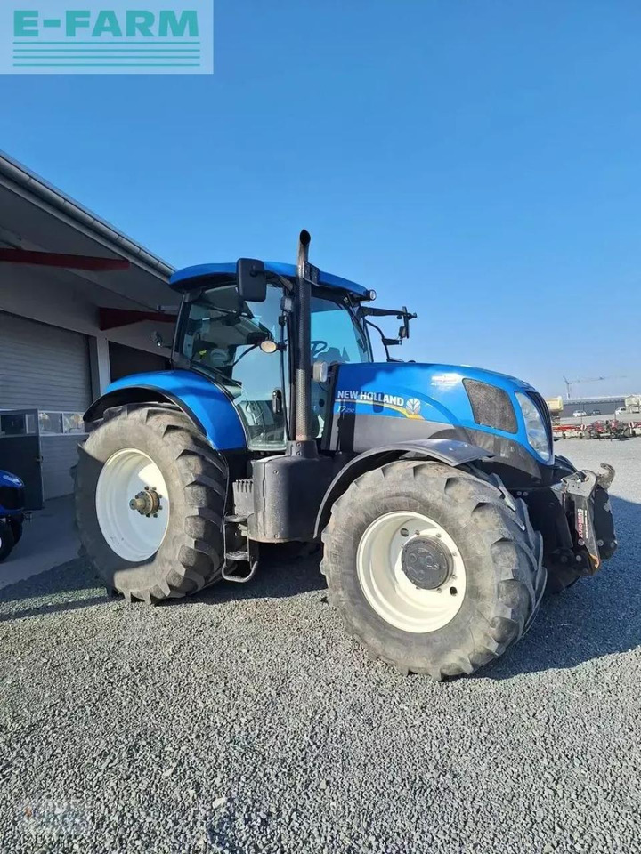 New Holland t7.210 ac - Tracteur agricole: photos 1 New Holland t7.210 ac - Tracteur agricole: photos 1