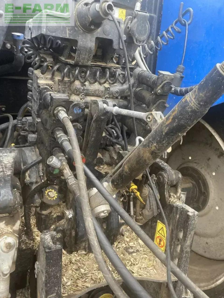 New Holland t7.210 ac s5 - Tracteur agricole: photos 3 New Holland t7.210 ac s5 - Tracteur agricole: photos 3