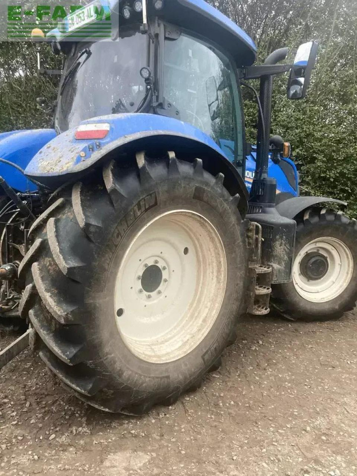 New Holland t7.210 ac s5 - Tracteur agricole: photos 2 New Holland t7.210 ac s5 - Tracteur agricole: photos 2