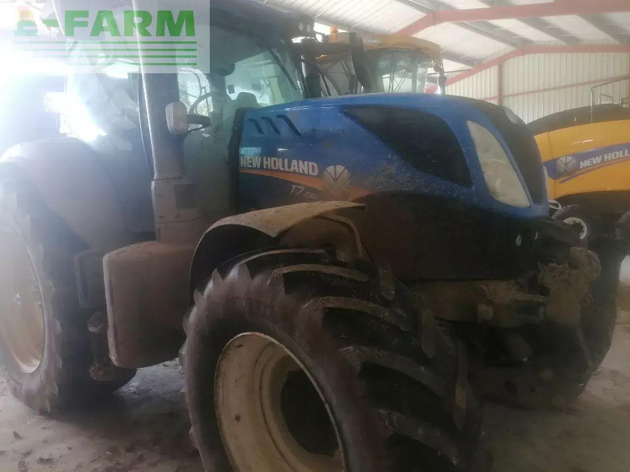 New Holland t7 210 sw - Tracteur agricole: photos 2 New Holland t7 210 sw - Tracteur agricole: photos 2