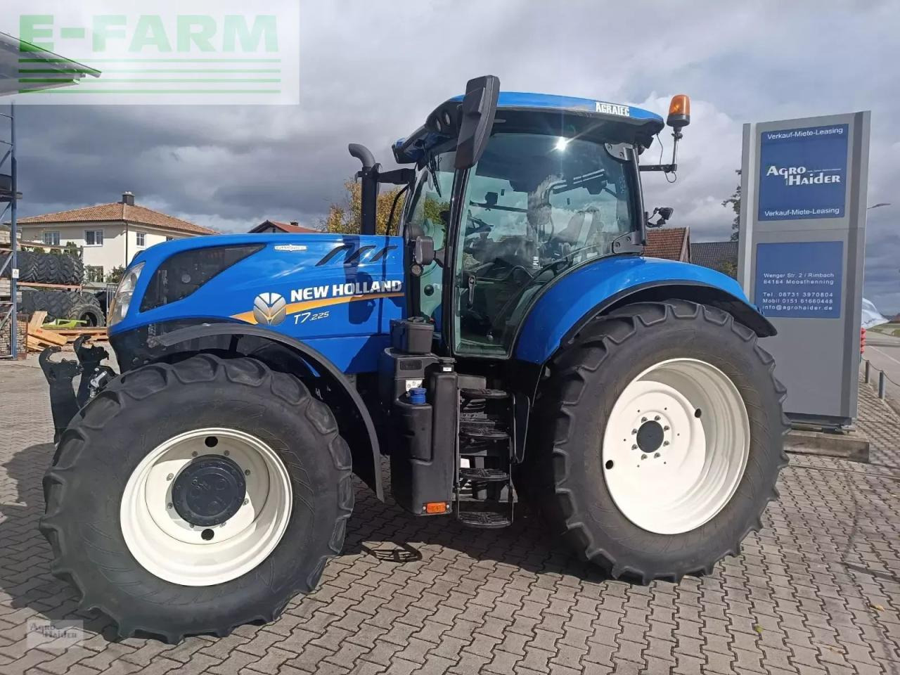 New Holland t7.225 ac - Tracteur agricole: photos 3 New Holland t7.225 ac - Tracteur agricole: photos 3