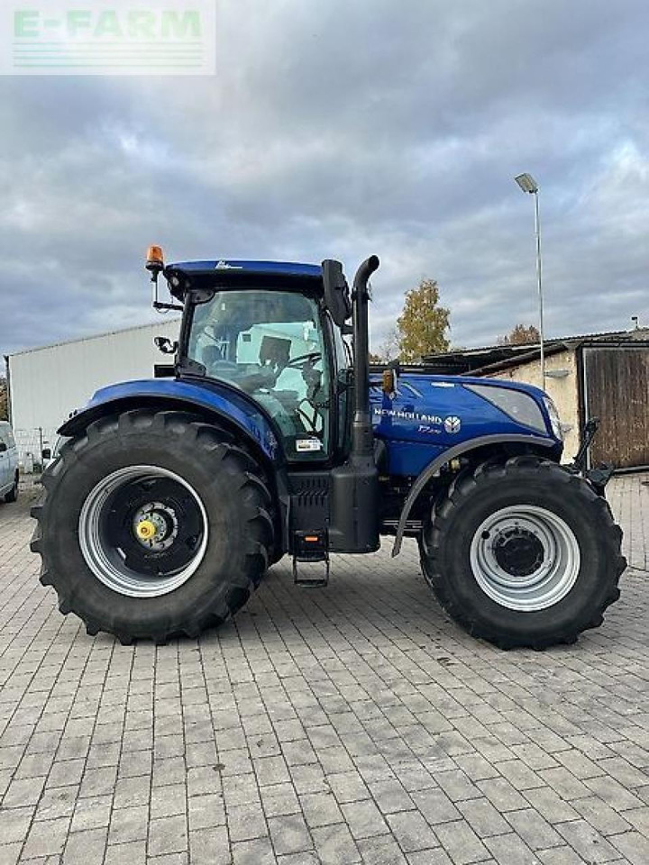New Holland t7.270 - Tracteur agricole: photos 4 New Holland t7.270 - Tracteur agricole: photos 4