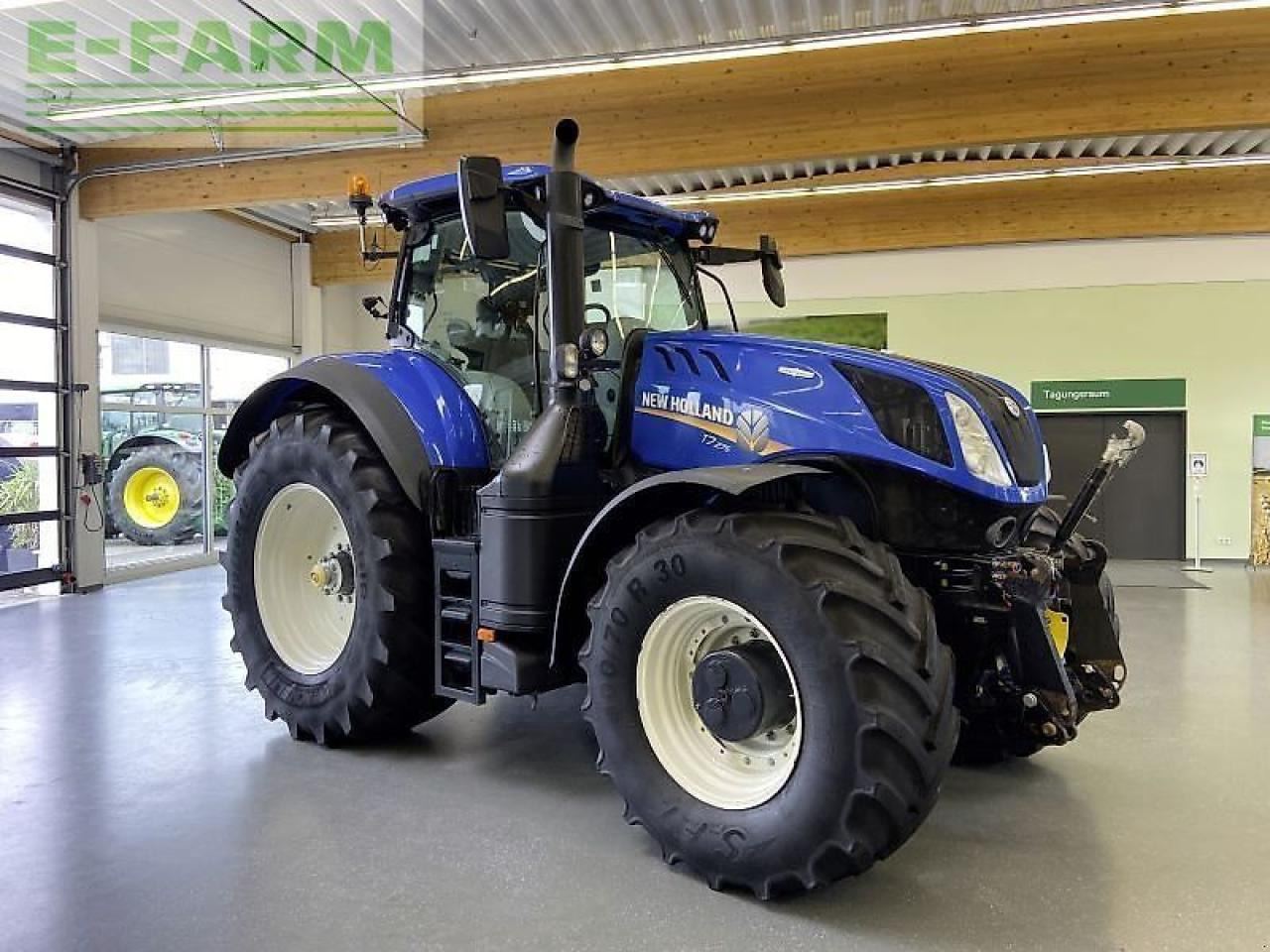 New Holland t7.275 - Tracteur agricole: photos 1 New Holland t7.275 - Tracteur agricole: photos 1