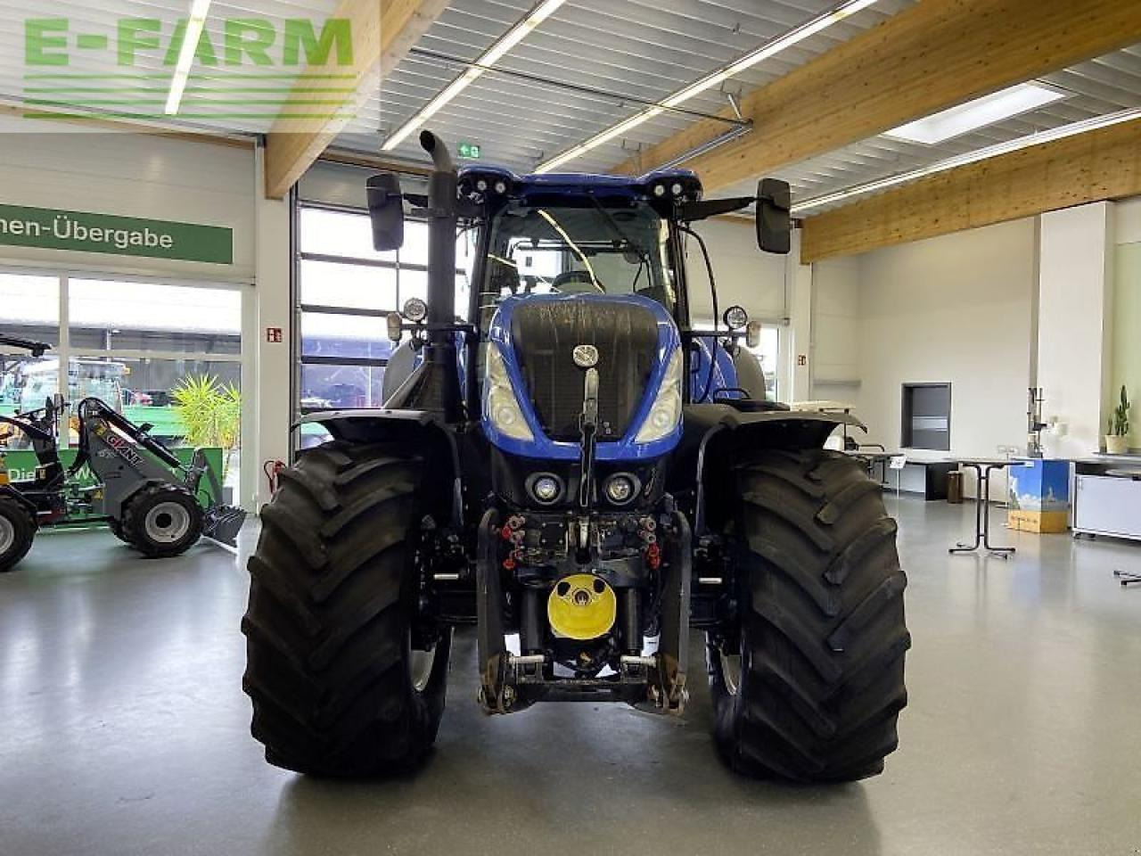 New Holland t7.275 - Tracteur agricole: photos 4 New Holland t7.275 - Tracteur agricole: photos 4