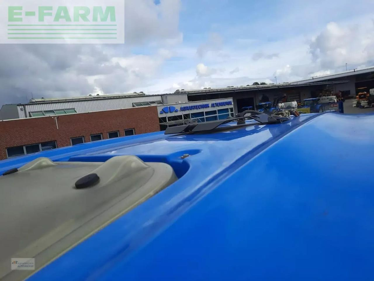 New Holland t7.290 ac heavy duty - Tracteur agricole: photos 5 New Holland t7.290 ac heavy duty - Tracteur agricole: photos 5