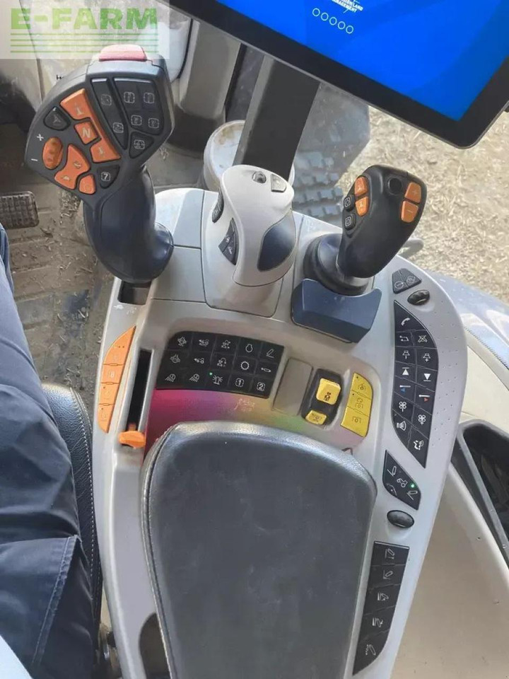 New Holland t7.315 ac s5 - Tracteur agricole: photos 5 New Holland t7.315 ac s5 - Tracteur agricole: photos 5