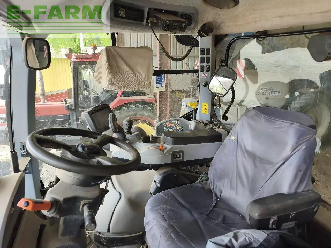 New Holland t7030 - Tracteur agricole: photos 3 New Holland t7030 - Tracteur agricole: photos 3