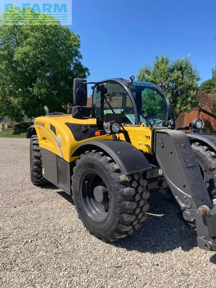 New Holland th 7.42 elite - Chariot télescopique: photos 3 New Holland th 7.42 elite - Chariot télescopique: photos 3