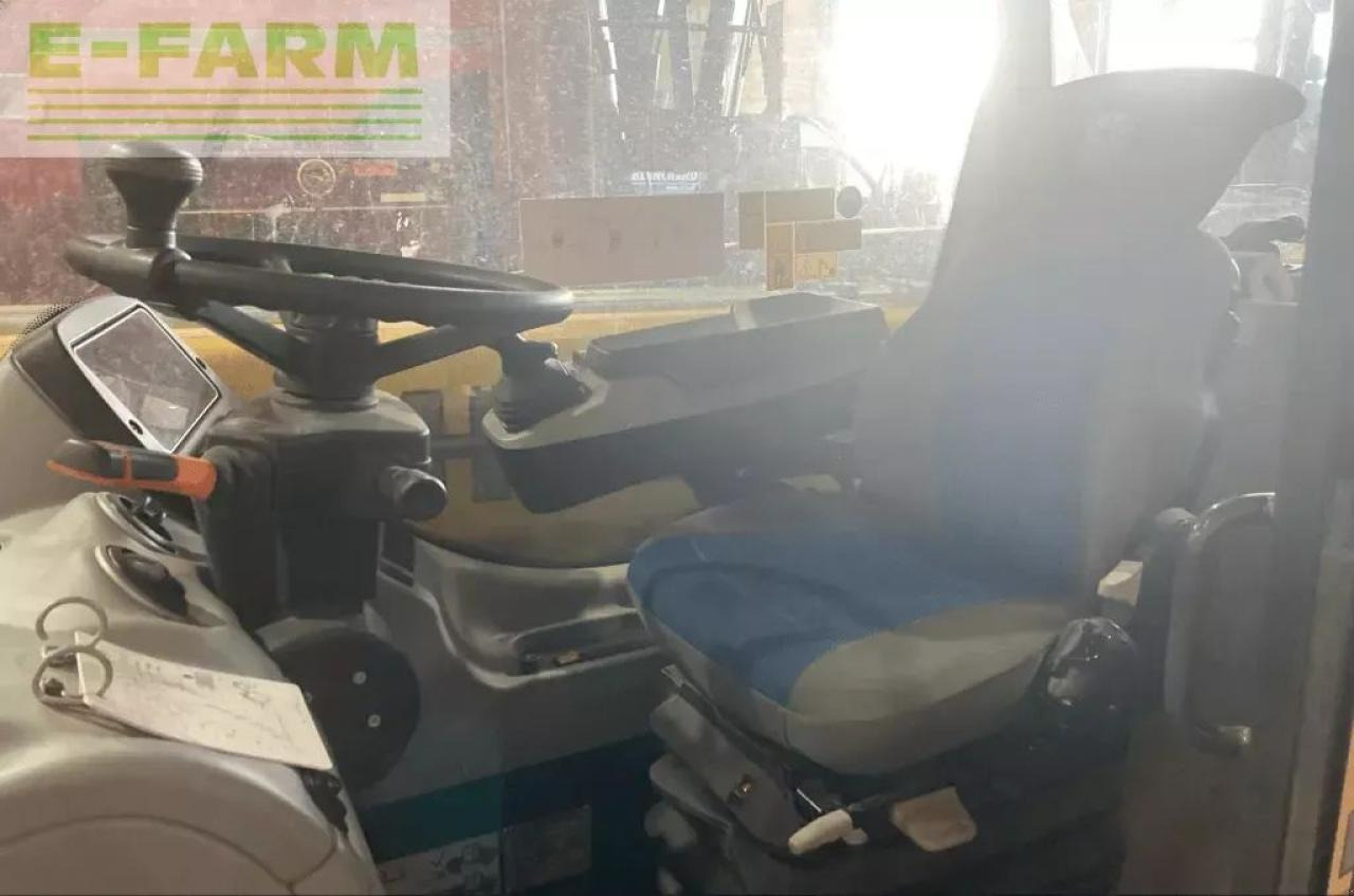 New Holland th7.42 elite s5 - Chariot télescopique: photos 3 New Holland th7.42 elite s5 - Chariot télescopique: photos 3