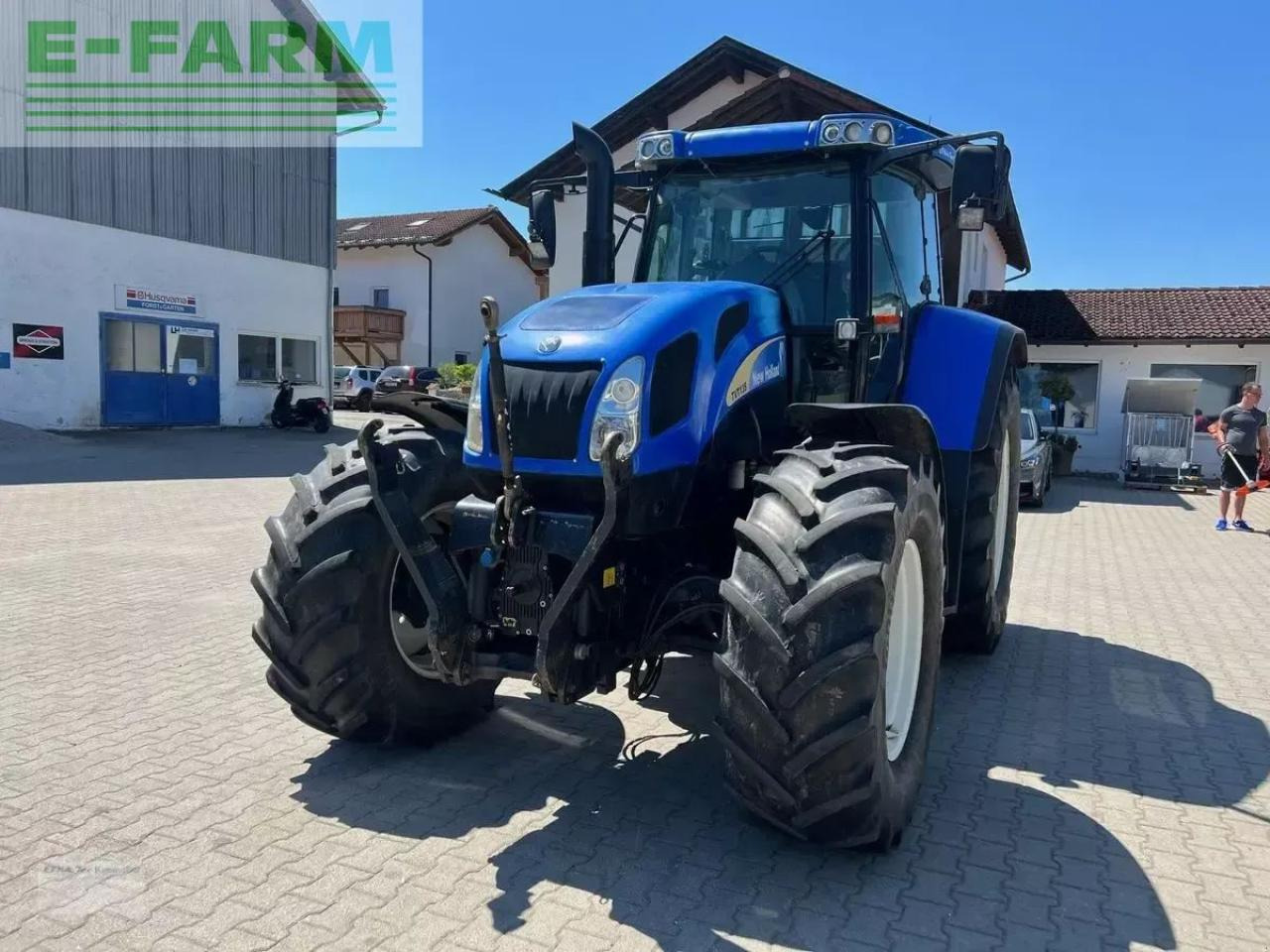 New Holland tvt 135 - Tracteur agricole: photos 4 New Holland tvt 135 - Tracteur agricole: photos 4