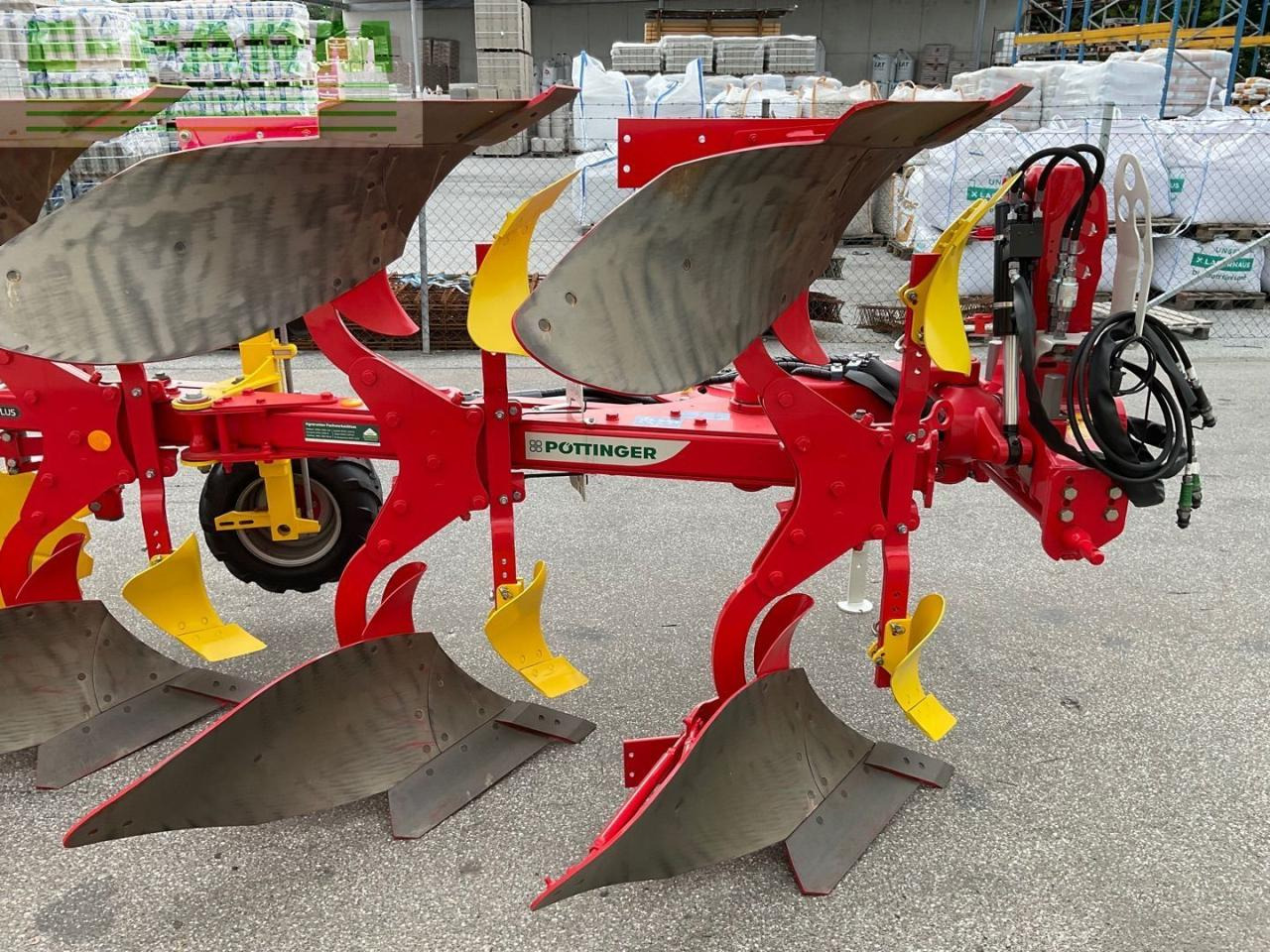 Pöttinger Servo 3000 P 4-sch. - Charrue: photos 4 Pöttinger Servo 3000 P 4-sch. - Charrue: photos 4