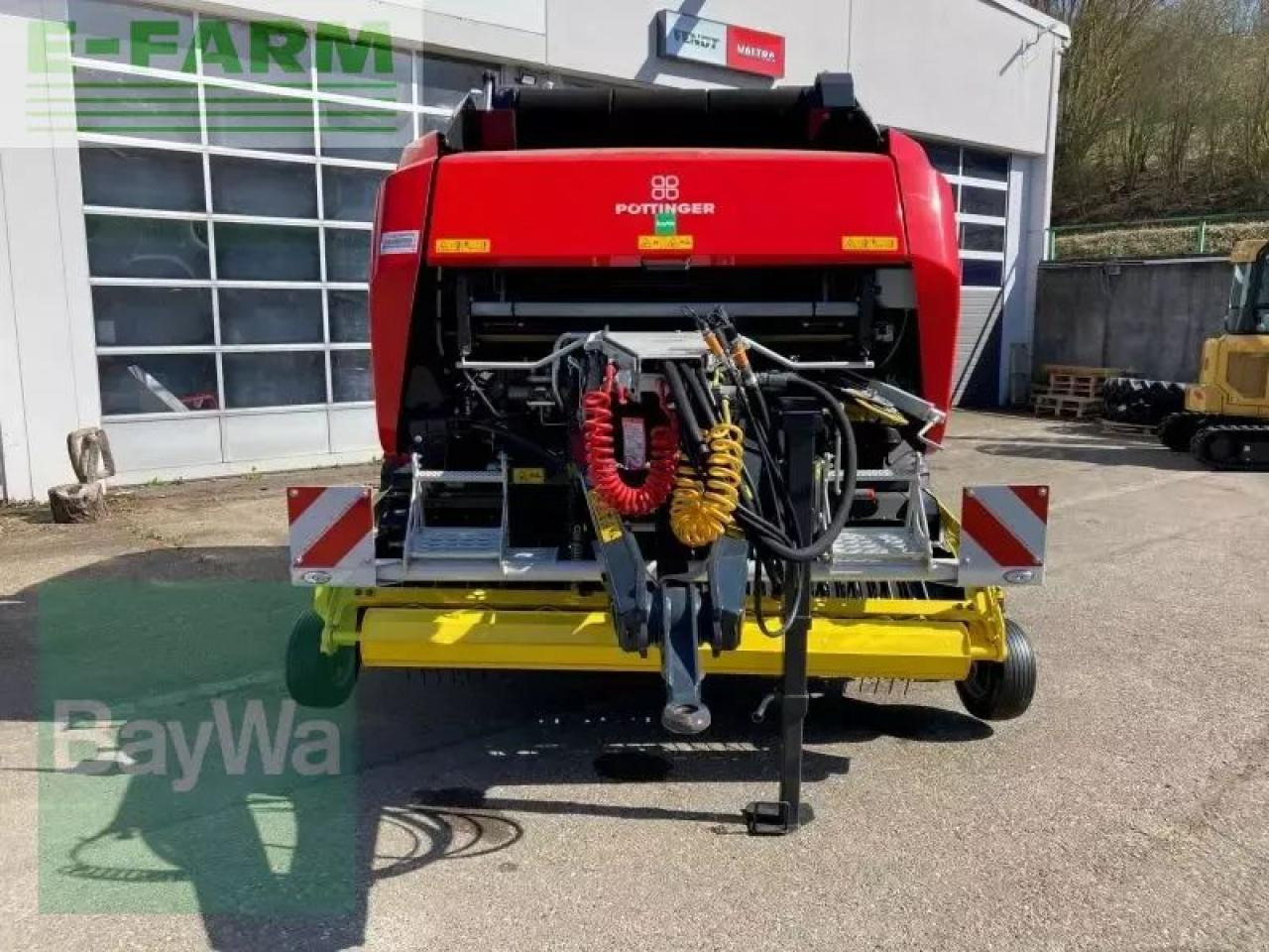 Pöttinger impress 3160 v pro - Presse à balles cubiques: photos 4 Pöttinger impress 3160 v pro - Presse à balles cubiques: photos 4