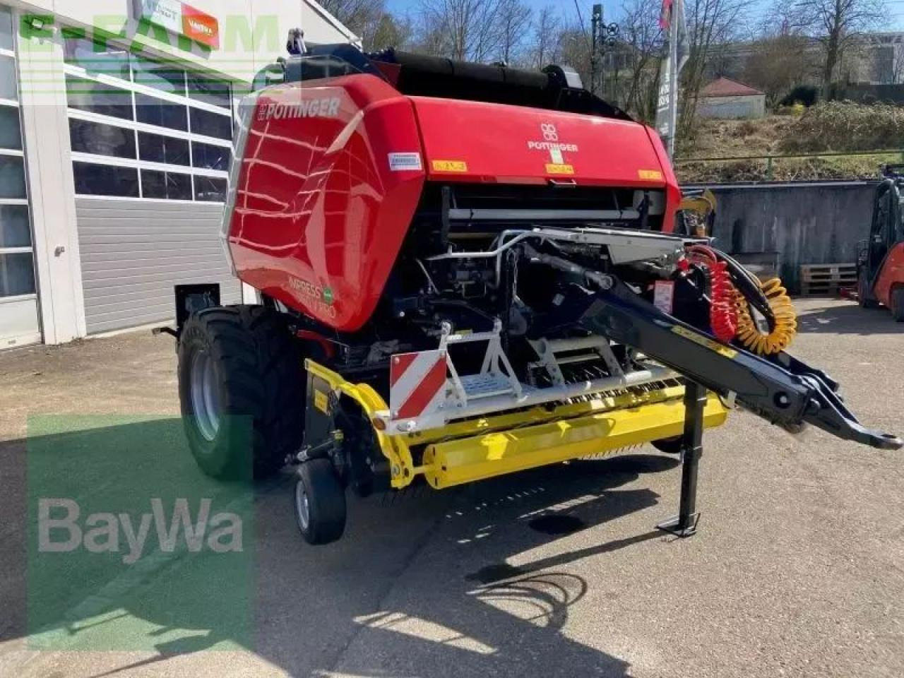 Pöttinger impress 3160 v pro - Presse à balles cubiques: photos 3 Pöttinger impress 3160 v pro - Presse à balles cubiques: photos 3