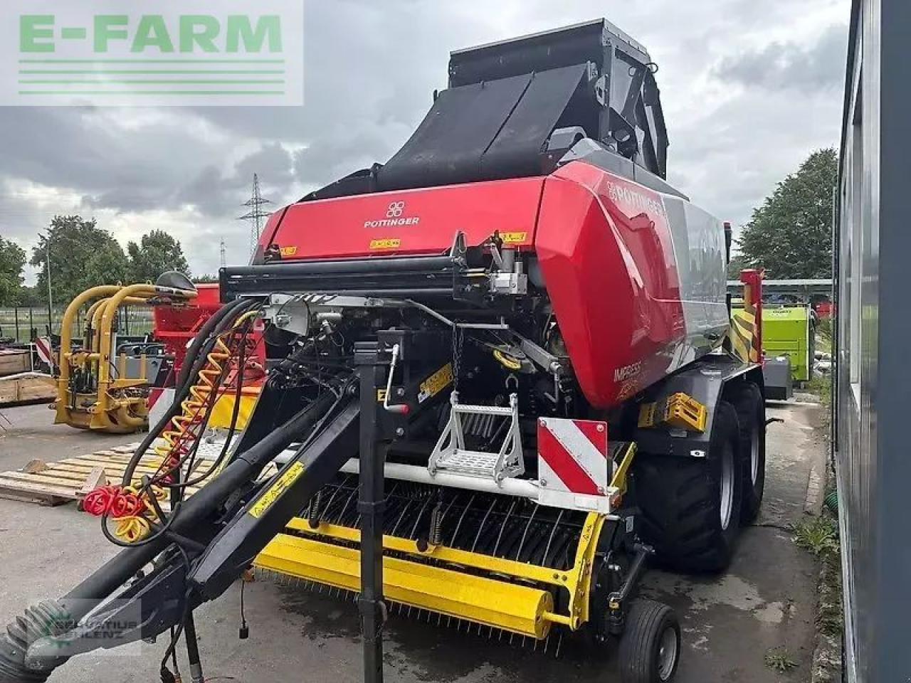 Pöttinger impress 3160 vc pro - Presse à balles cubiques: photos 4 Pöttinger impress 3160 vc pro - Presse à balles cubiques: photos 4