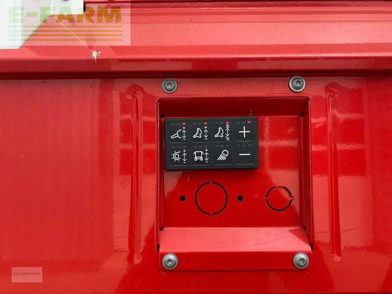 Autochargeuse Pöttinger jumbo 7380 db: photos 11 Autochargeuse Pöttinger jumbo 7380 db: photos 11