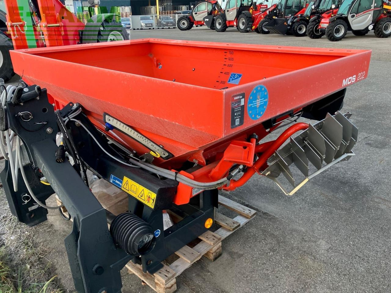 Rauch MDS 20.2 Wiege - Distributeur d'engrais: photos 1 Rauch MDS 20.2 Wiege - Distributeur d'engrais: photos 1