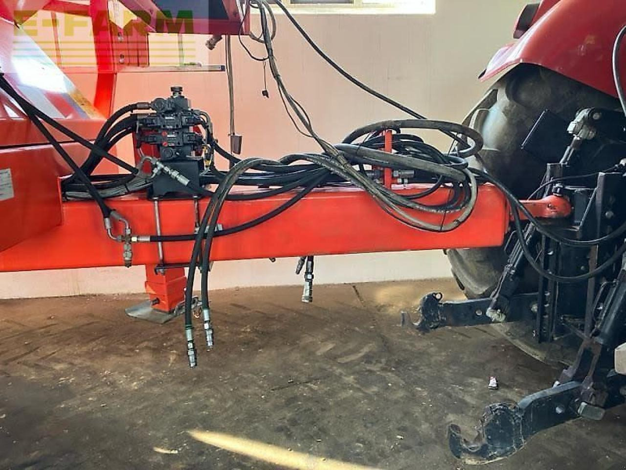 Rauch gebr. tws h7010 + axis ht 50.1 - Distributeur d'engrais: photos 5 Rauch gebr. tws h7010 + axis ht 50.1 - Distributeur d'engrais: photos 5