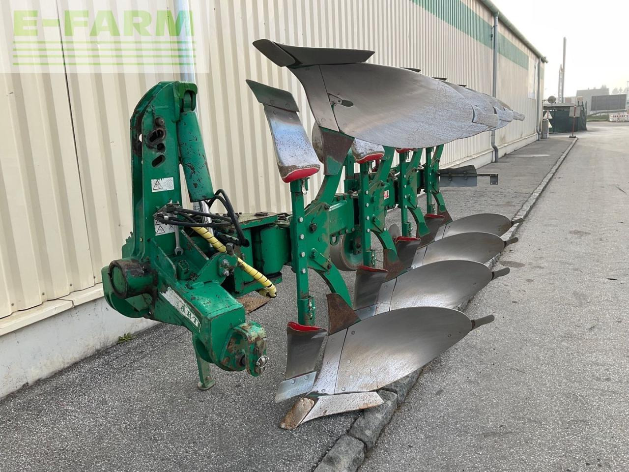 Regent Titan 170 SCX 4-sch. - Charrue: photos 1 Regent Titan 170 SCX 4-sch. - Charrue: photos 1