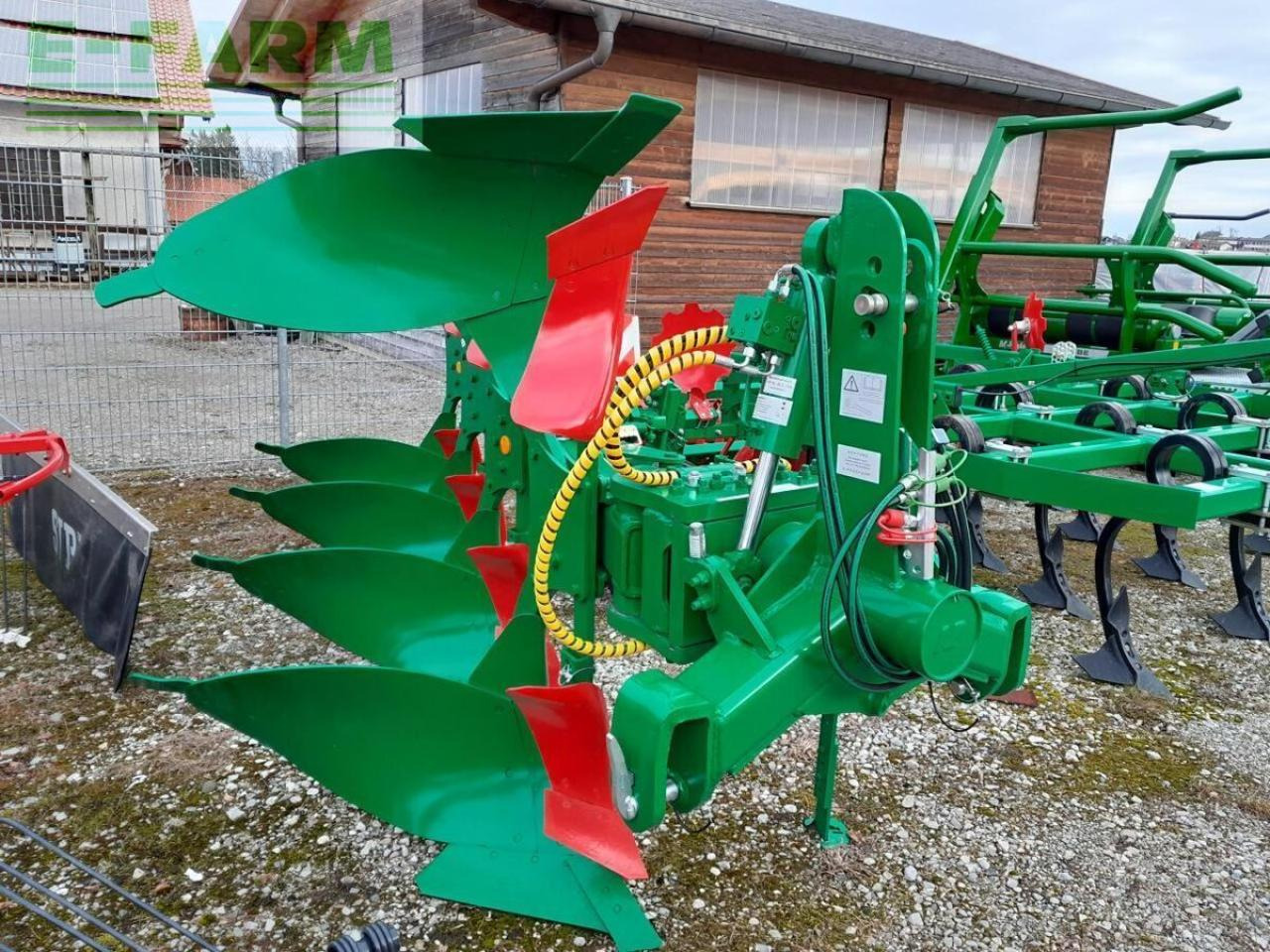 Regent titan 160 m 5 schar - Charrue: photos 1 Regent titan 160 m 5 schar - Charrue: photos 1