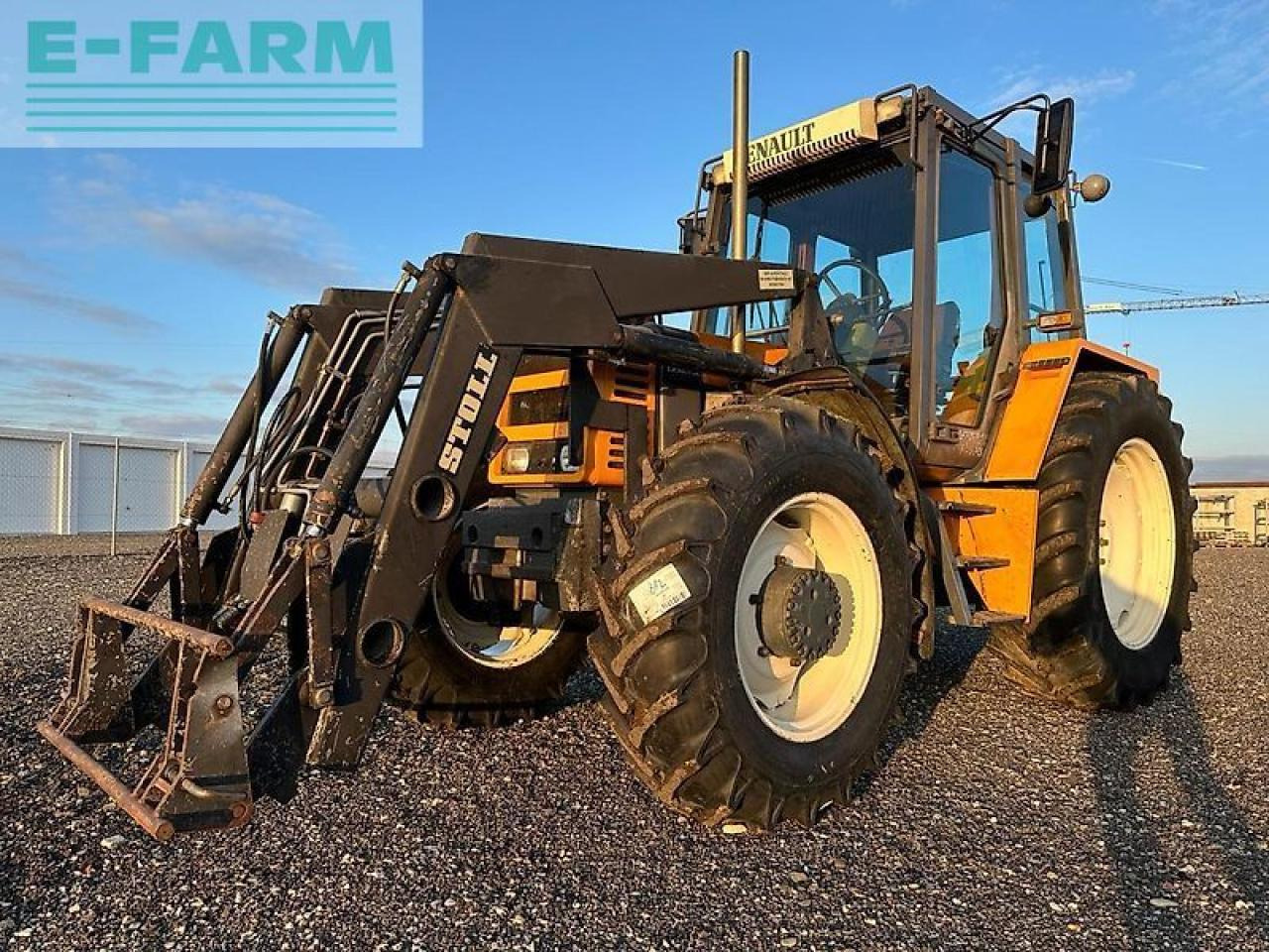 Renault 103.14 (r 7822-a-s) - Tracteur agricole: photos 2 Renault 103.14 (r 7822-a-s) - Tracteur agricole: photos 2