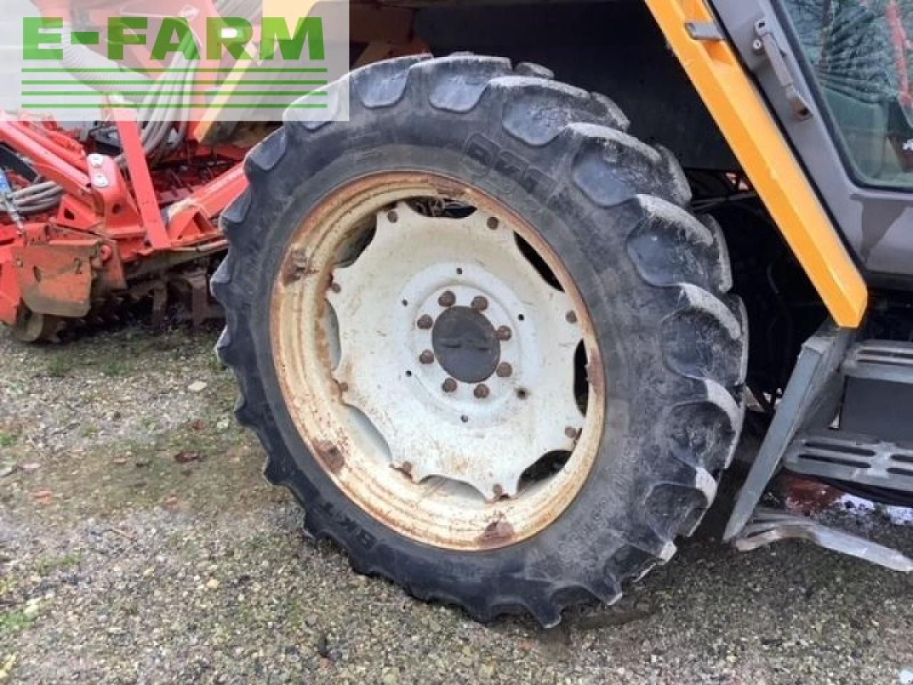 Renault 103.54 - Tracteur agricole: photos 5 Renault 103.54 - Tracteur agricole: photos 5