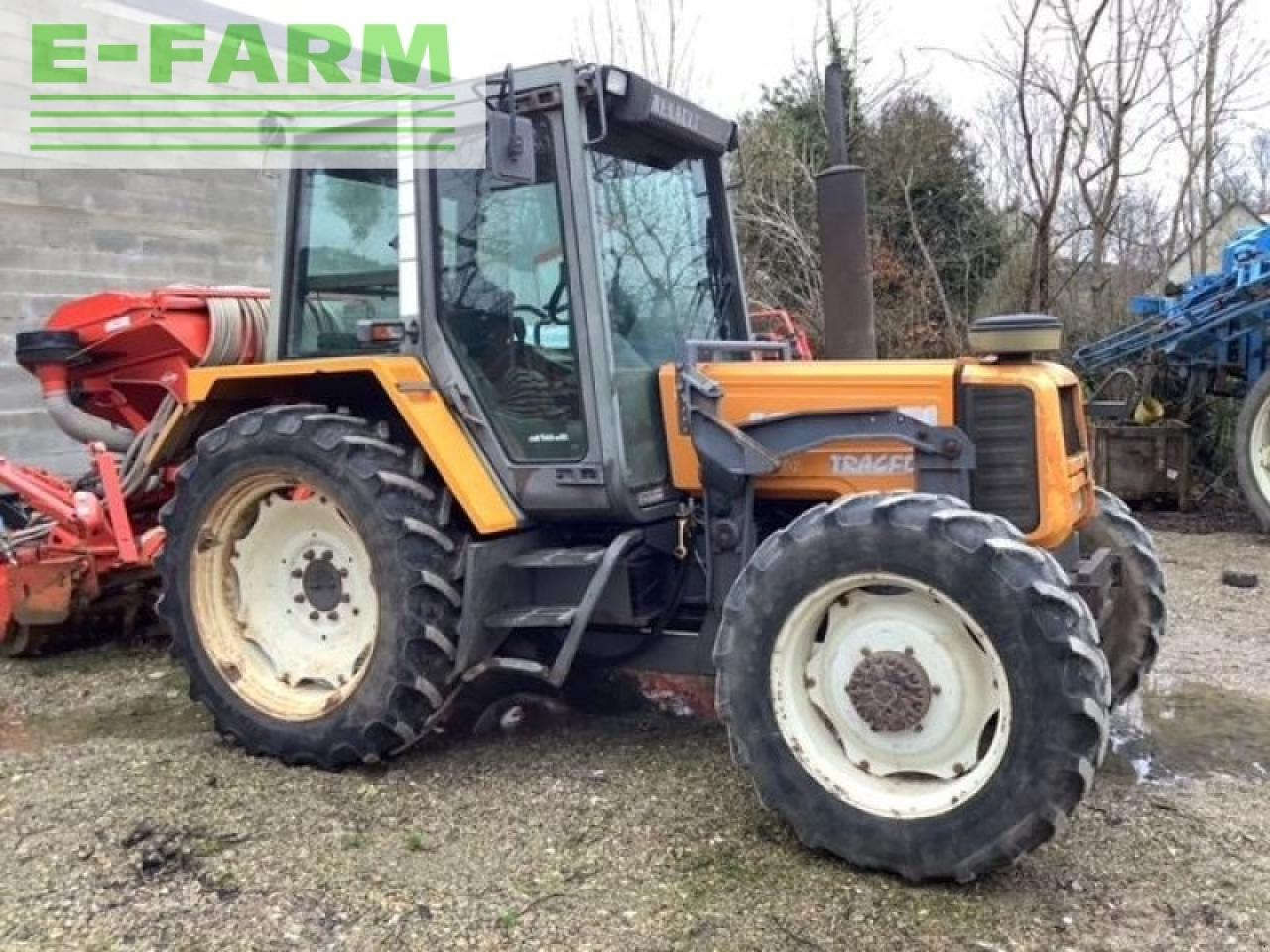 Renault 103.54 - Tracteur agricole: photos 3 Renault 103.54 - Tracteur agricole: photos 3