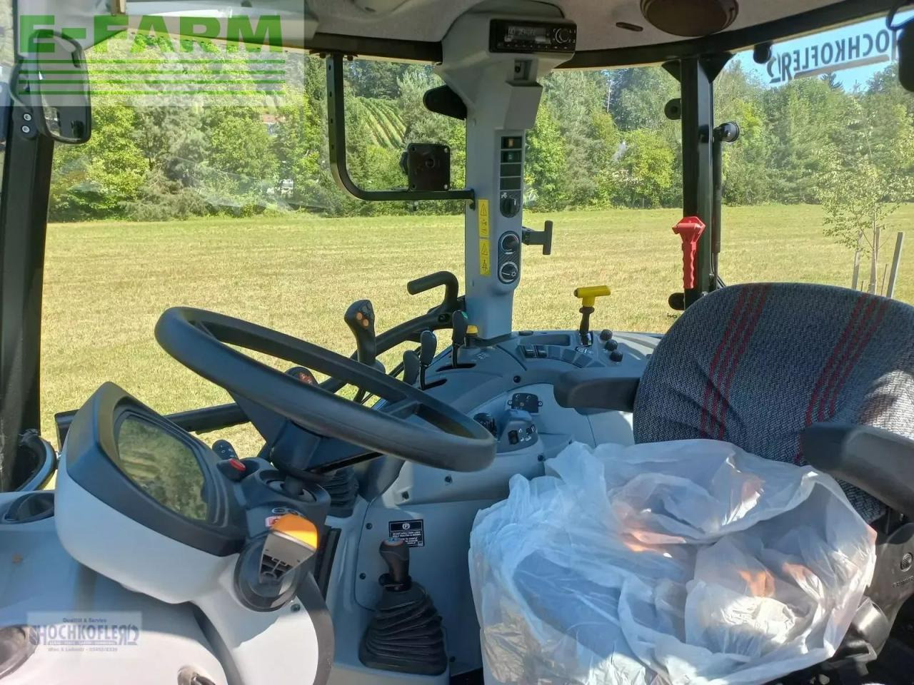 Steyr 4090 kompakt (stage v) - Tracteur agricole: photos 5 Steyr 4090 kompakt (stage v) - Tracteur agricole: photos 5