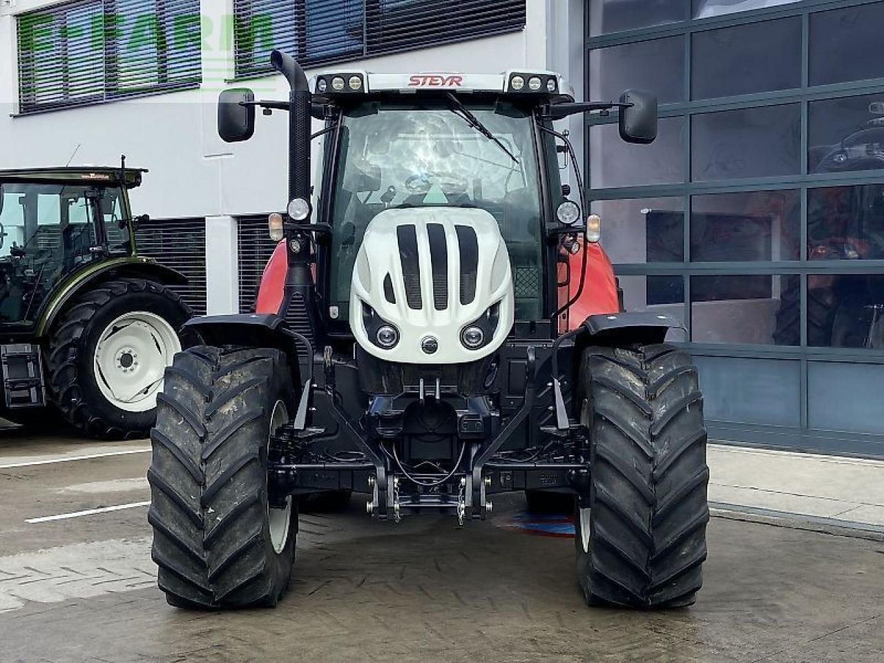 Steyr 4135 profi cvt CVT - Tracteur agricole: photos 3 Steyr 4135 profi cvt CVT - Tracteur agricole: photos 3