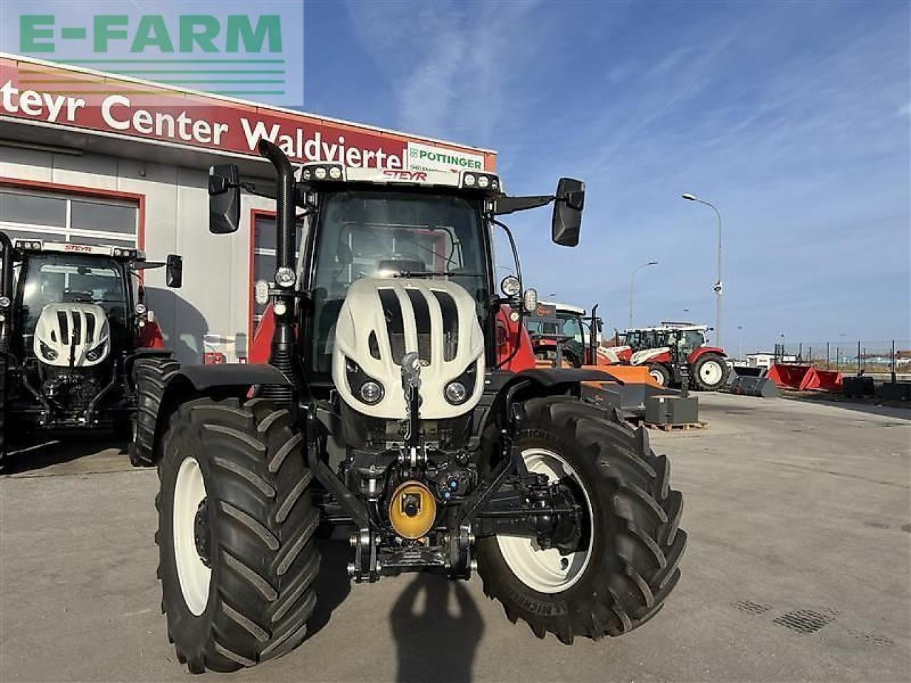 Steyr 4145 profi cvt CVT - Tracteur agricole: photos 4 Steyr 4145 profi cvt CVT - Tracteur agricole: photos 4