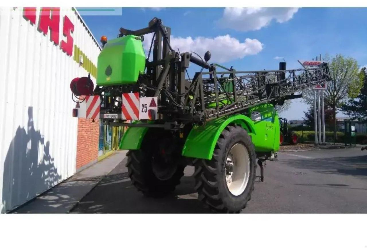 Tecnoma fortis 4300 - Pulvérisateur traîné: photos 4 Tecnoma fortis 4300 - Pulvérisateur traîné: photos 4