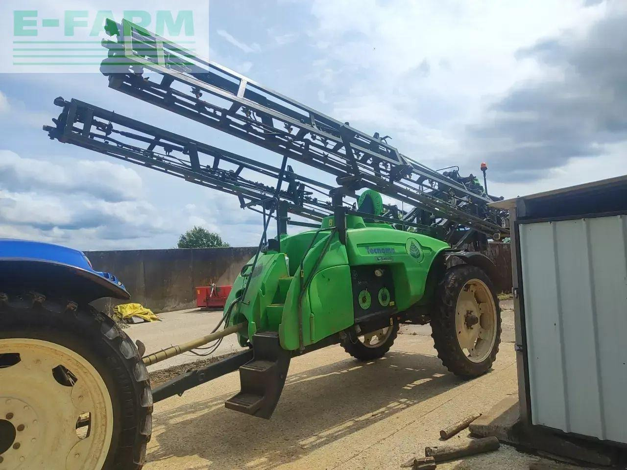 Tecnoma tecnis 3100 - Pulvérisateur traîné: photos 1 Tecnoma tecnis 3100 - Pulvérisateur traîné: photos 1