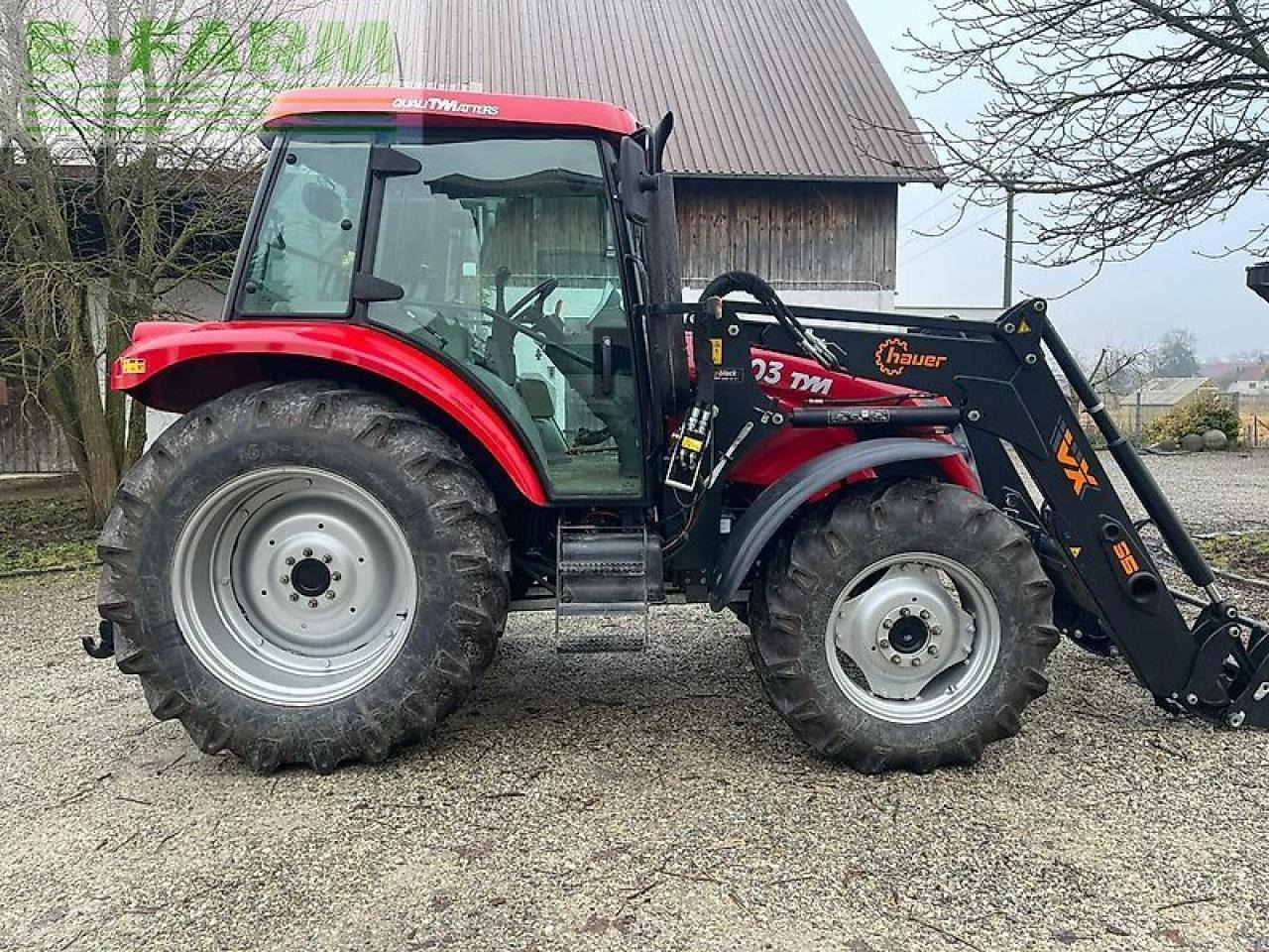 Tym t 1003 - Tracteur agricole: photos 4 Tym t 1003 - Tracteur agricole: photos 4