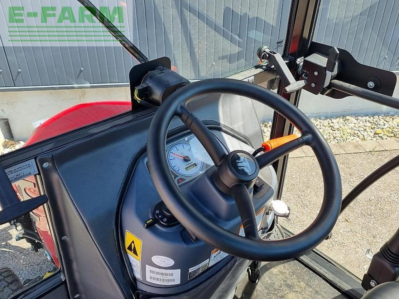 Tym t194 nh - Tracteur agricole: photos 5 Tym t194 nh - Tracteur agricole: photos 5