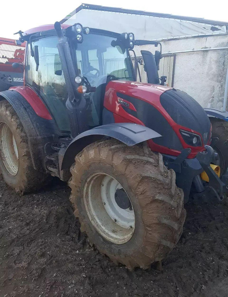 Valtra n 154 direct - Tracteur agricole: photos 2 Valtra n 154 direct - Tracteur agricole: photos 2