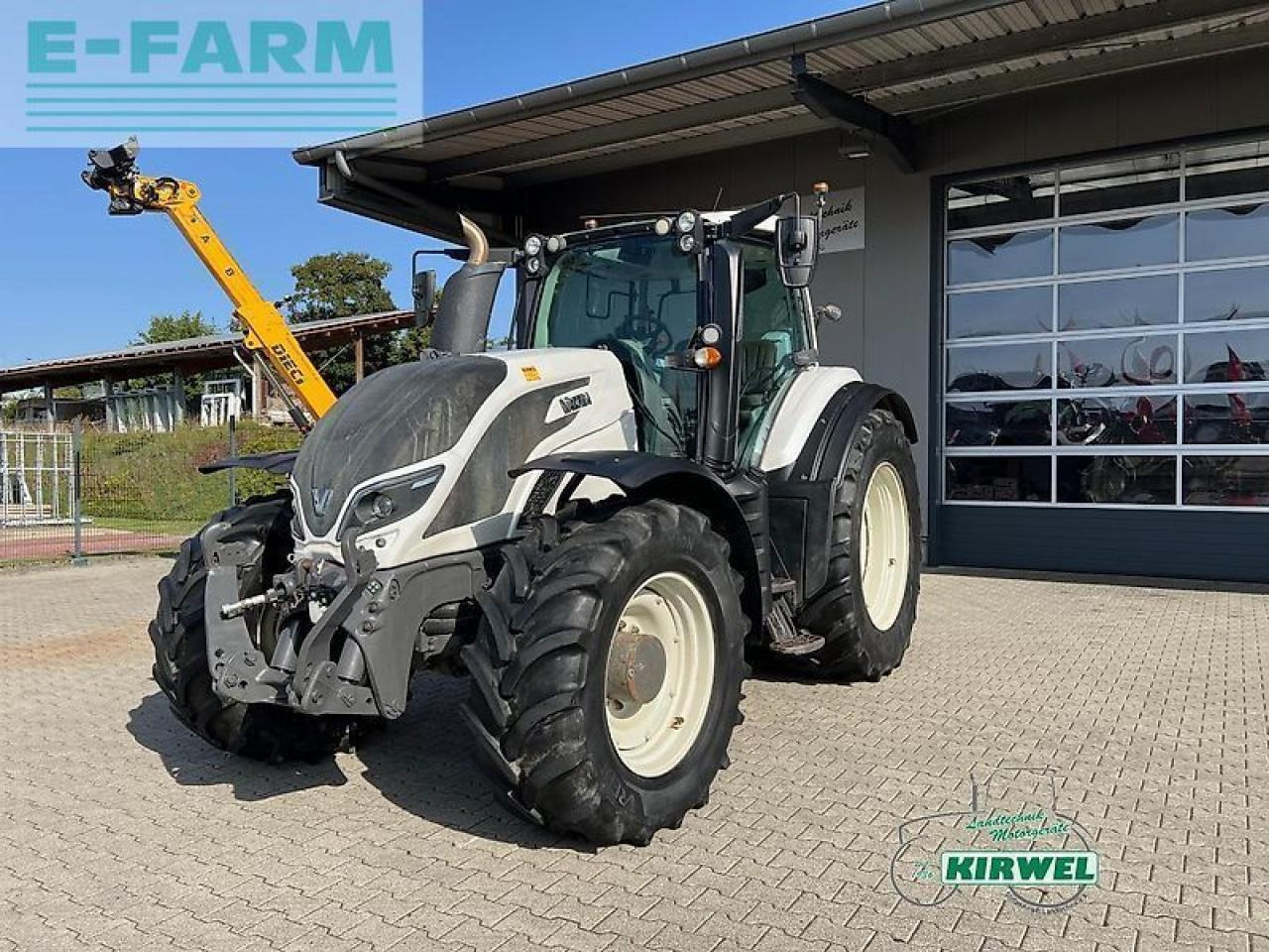 Valtra t 214 direct Direct - Tracteur agricole: photos 2 Valtra t 214 direct Direct - Tracteur agricole: photos 2