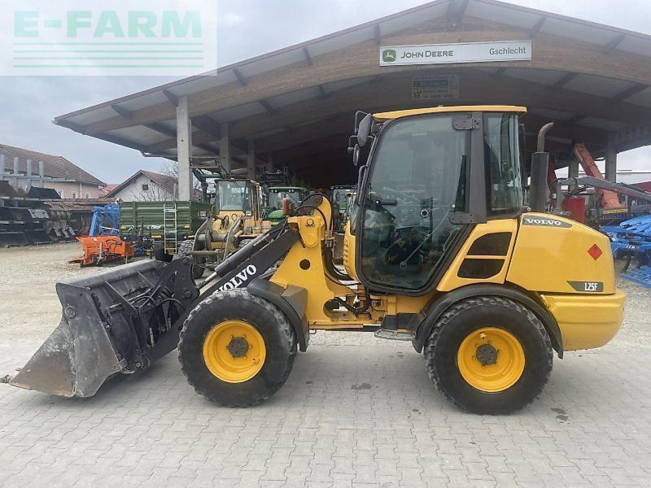 Volvo l 25f - Mini pelle: photos 2 Volvo l 25f - Mini pelle: photos 2