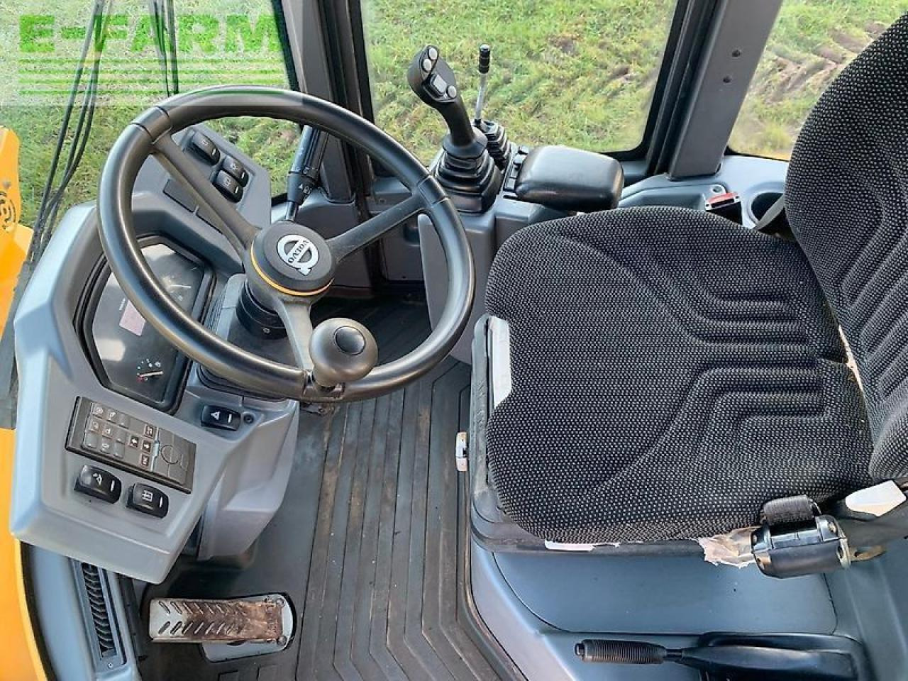 Volvo l35 g - Mini pelle: photos 5 Volvo l35 g - Mini pelle: photos 5