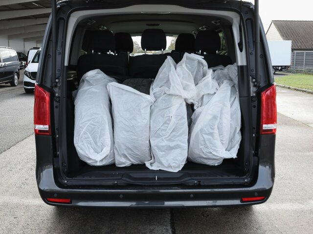 MERCEDES-BENZ EQV 300 lang,7Sitze,Schiebetür elektrisch,LED... - Transport de personnes, Utilitaire électrique: photos 2 MERCEDES-BENZ EQV 300 lang,7Sitze,Schiebetür elektrisch,LED... - Transport de personnes, Utilitaire électrique: photos 2