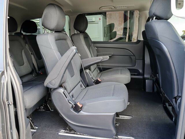 MERCEDES-BENZ EQV 300 lang,7Sitze,Schiebetür elektrisch,LED... - Minibus, Bus électrique: photos 5 MERCEDES-BENZ EQV 300 lang,7Sitze,Schiebetür elektrisch,LED... - Minibus, Bus électrique: photos 5