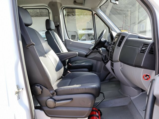 MERCEDES-BENZ Sprinter 316CDI DOKA,Allrad,AHK,Standhzg.... - Utilitaire plateau, Utilitaire double cabine: photos 2 MERCEDES-BENZ Sprinter 316CDI DOKA,Allrad,AHK,Standhzg.... - Utilitaire plateau, Utilitaire double cabine: photos 2