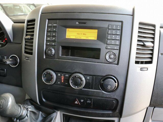MERCEDES-BENZ Sprinter 316CDI DOKA,Allrad,Klima - Utilitaire rideaux coulissants (PLSC), Utilitaire double cabine: photos 5 MERCEDES-BENZ Sprinter 316CDI DOKA,Allrad,Klima - Utilitaire rideaux coulissants (PLSC), Utilitaire double cabine: photos 5