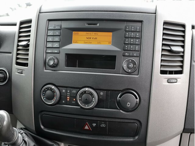 MERCEDES-BENZ Sprinter 316CDI DOKA,Allrad,Klima - Utilitaire rideaux coulissants (PLSC), Utilitaire double cabine: photos 5 MERCEDES-BENZ Sprinter 316CDI DOKA,Allrad,Klima - Utilitaire rideaux coulissants (PLSC), Utilitaire double cabine: photos 5