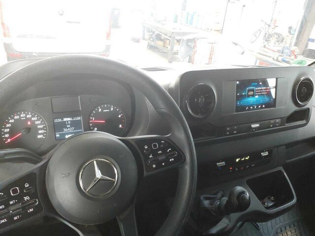 MERCEDES-BENZ Sprinter 317 CDI Kasten,L2H2,MBUX,Kamera - Fourgon utilitaire: photos 4 MERCEDES-BENZ Sprinter 317 CDI Kasten,L2H2,MBUX,Kamera - Fourgon utilitaire: photos 4