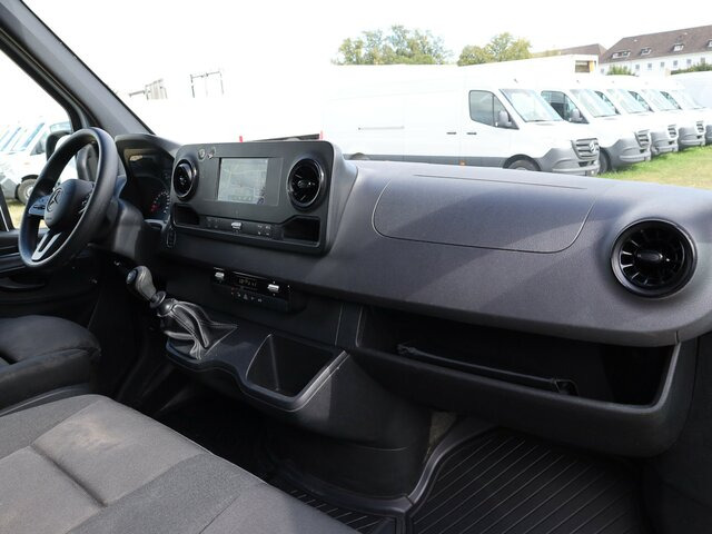 MERCEDES-BENZ Sprinter 317 CDI Kasten,L2H2,MBUX,Kamera - Fourgon utilitaire: photos 4 MERCEDES-BENZ Sprinter 317 CDI Kasten,L2H2,MBUX,Kamera - Fourgon utilitaire: photos 4