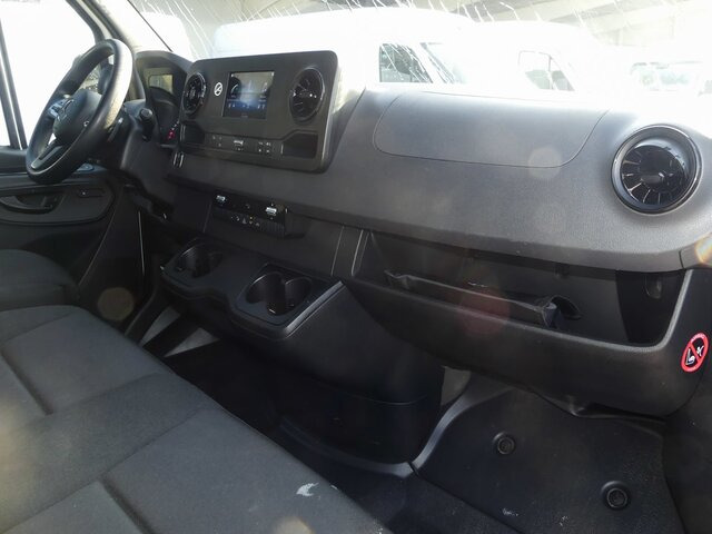 MERCEDES-BENZ Sprinter 317 Maxi,9GTronic,AHK3,5To,TCO... - Fourgon utilitaire: photos 3 MERCEDES-BENZ Sprinter 317 Maxi,9GTronic,AHK3,5To,TCO... - Fourgon utilitaire: photos 3