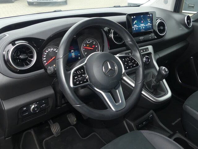 MERCEDES-BENZ T 180 Progressive,AMF Rollstuhlrampe,LED,Navi... - Transport de personnes: photos 4 MERCEDES-BENZ T 180 Progressive,AMF Rollstuhlrampe,LED,Navi... - Transport de personnes: photos 4