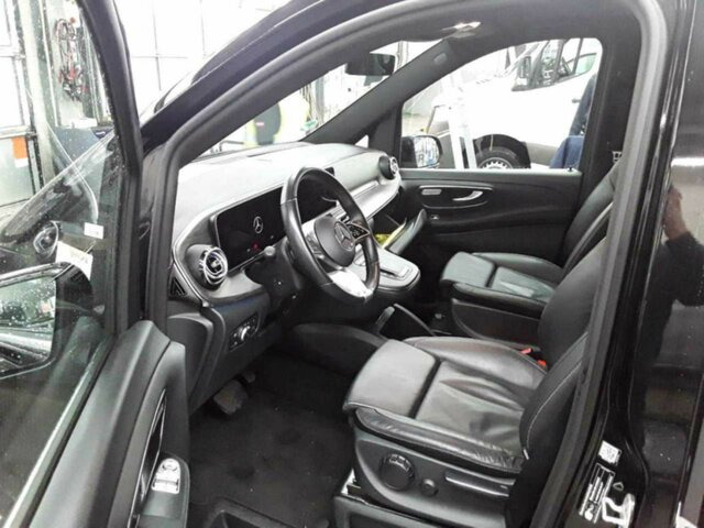 MERCEDES-BENZ V 300 Avantgarde Extralang,2xSchiebetür elektr.... - Transport de personnes: photos 2 MERCEDES-BENZ V 300 Avantgarde Extralang,2xSchiebetür elektr.... - Transport de personnes: photos 2