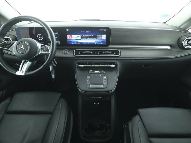 MERCEDES-BENZ V 300 Avantgarde Extralang,8Sitze,2el.Schiebetür... - Transport de personnes: photos 2 MERCEDES-BENZ V 300 Avantgarde Extralang,8Sitze,2el.Schiebetür... - Transport de personnes: photos 2