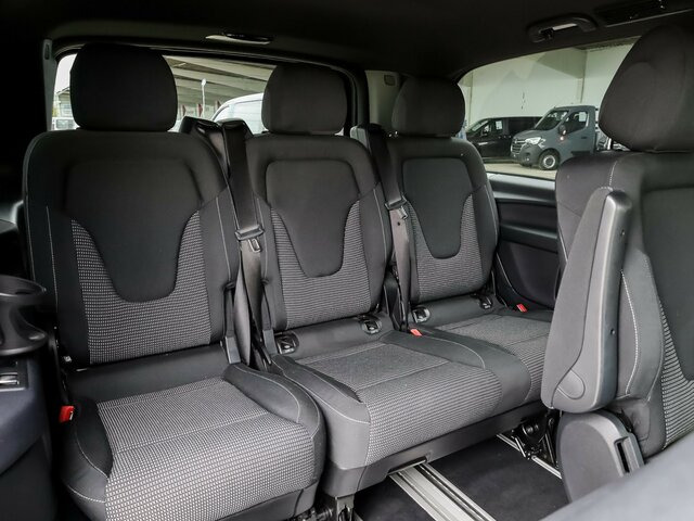 MERCEDES-BENZ V 300 Edition,lang,7-Sitzer,2Schiebetüren,Tisch... - Transport de personnes: photos 4 MERCEDES-BENZ V 300 Edition,lang,7-Sitzer,2Schiebetüren,Tisch... - Transport de personnes: photos 4