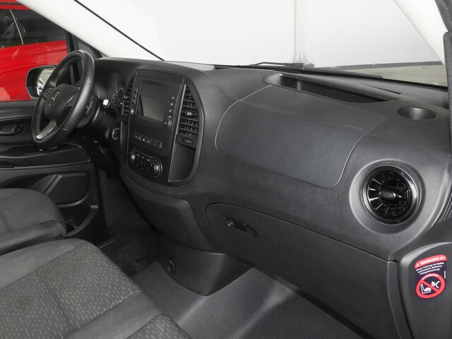 MERCEDES-BENZ Vito 116CDI lang,TourerPro,2xKlima,9Sitze,Kamera - Minibus, Transport de personnes: photos 2 MERCEDES-BENZ Vito 116CDI lang,TourerPro,2xKlima,9Sitze,Kamera - Minibus, Transport de personnes: photos 2